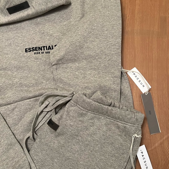 Fear of God Essentials hoodie and sweatpants set - Picture 2 of 6
